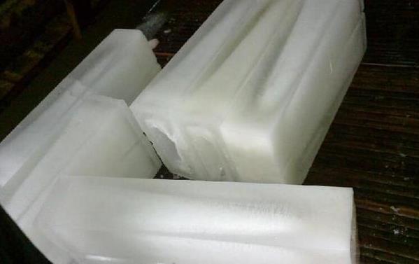 做冰塊機(jī)器在哪里買大一點(diǎn) 做冰塊機(jī)器在哪里買大一點(diǎn)