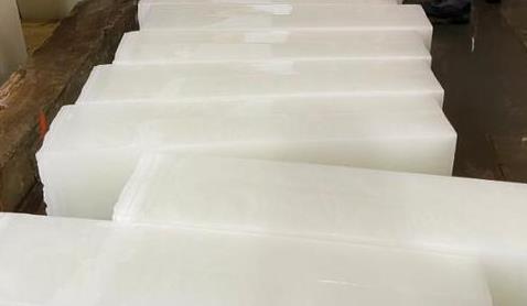 這種降溫方法簡單直接，但效率和均勻性有限