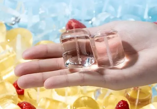 一臺(tái)做冰機(jī)器究竟需要多少錢 一臺(tái)做冰機(jī)器究竟需要多少錢