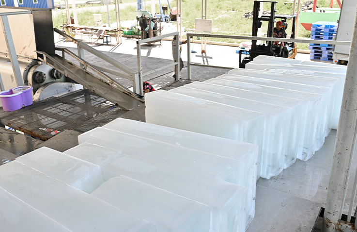 大冰塊制作設(shè)備多少錢(qián)